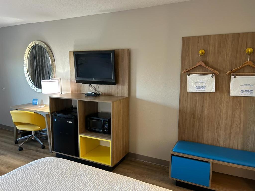 Days Inn By Wyndham St George St. George Exteriör bild